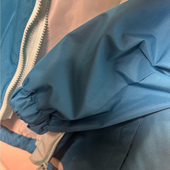 Eddie Bauer Two-Tone Blue Kids Raincoat - Picture 5 of 9